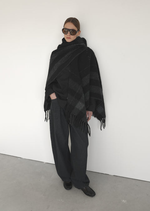 Rhea'CL poncho scarf